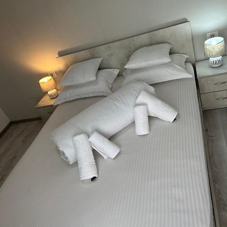 אלבה לוליה Apartament Anais מראה חיצוני תמונה