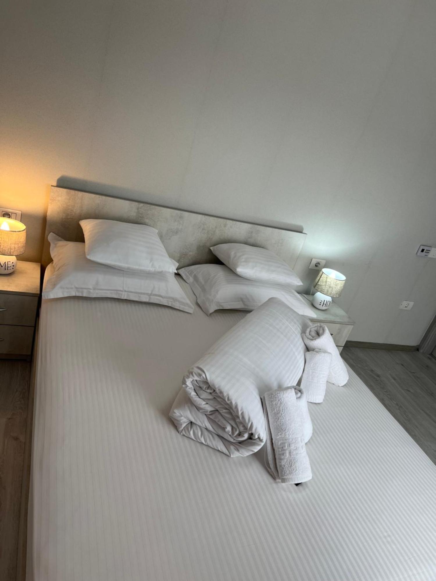 אלבה לוליה Apartament Anais מראה חיצוני תמונה